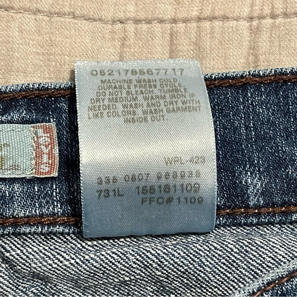 Levi's Jeans Women 515 Boot Cut Medium Wash Blue Denim Stretch Size 8M - Picture 6 of 9